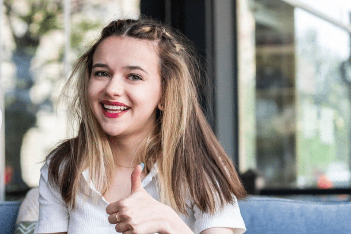 Tips from our Cosmetic Dentist in Brighton to Maintain your Bright Smile after Cosmetic Dentistry