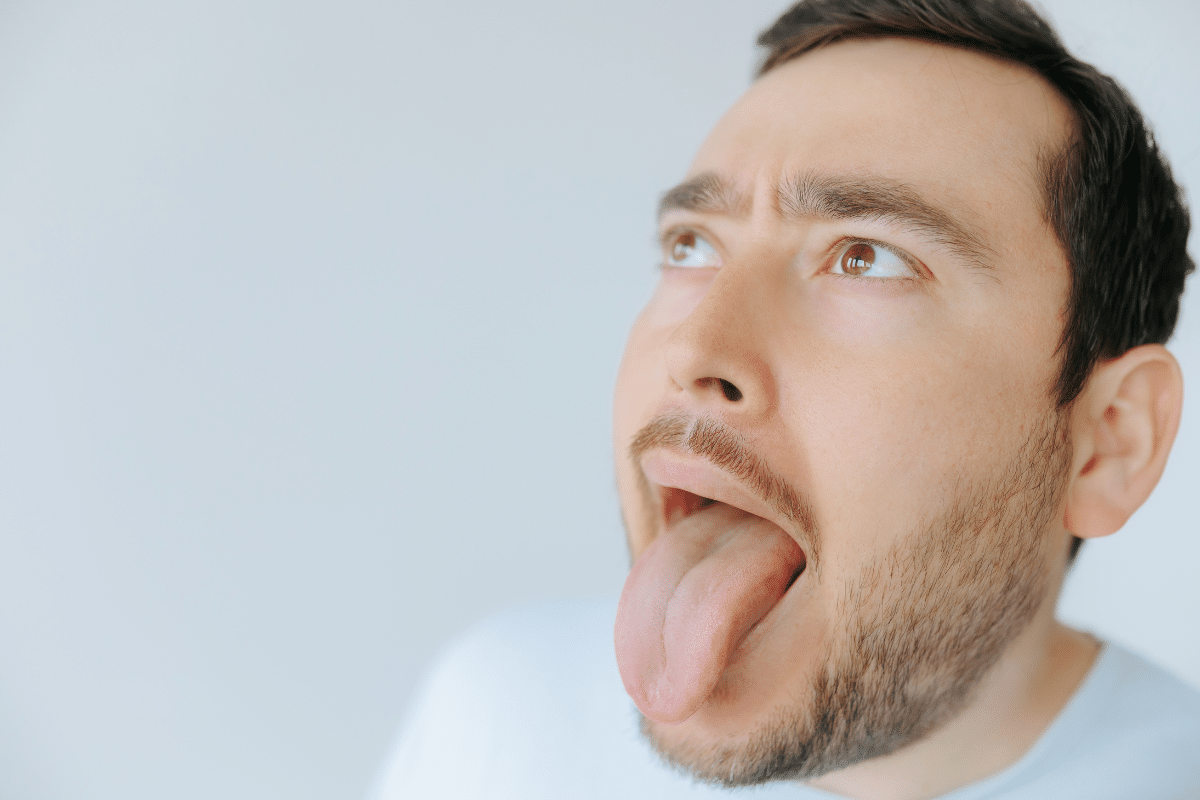 Why Is My Tongue White? Causes & Solutions Shared by our Dentist in Brighton, MI